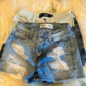 Shorts 2pr Mudd hi-Rise Hollister mom shorts ultra high 3”
Waist 23”-sz0